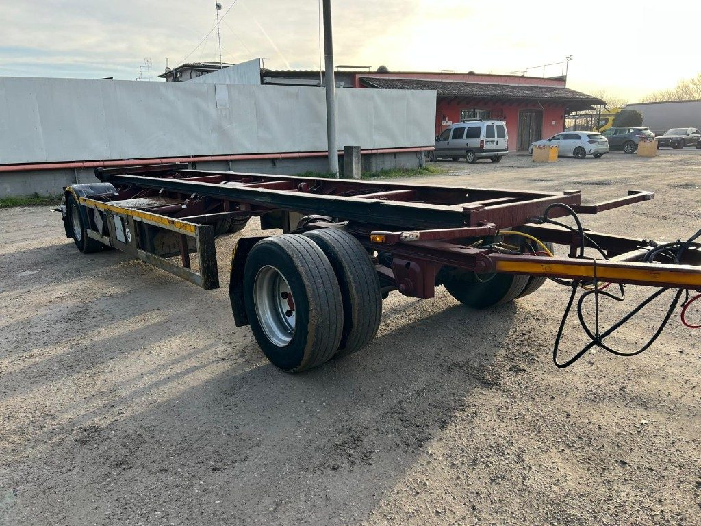 ZORZI RIMORCHIO ZORZI 20 R073 SCARRABILE PNEUMATICO - Abrollanhänger/ Absetzanhänger: das Bild 3 ZORZI RIMORCHIO ZORZI 20 R073 SCARRABILE PNEUMATICO - Abrollanhänger/ Absetzanhänger: das Bild 3