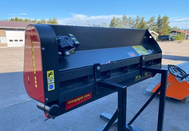 Seppi M H-SMO-B -200 ja SMO-H3-125 - Forstmulcher: das Bild 2 Seppi M H-SMO-B -200 ja SMO-H3-125 - Forstmulcher: das Bild 2