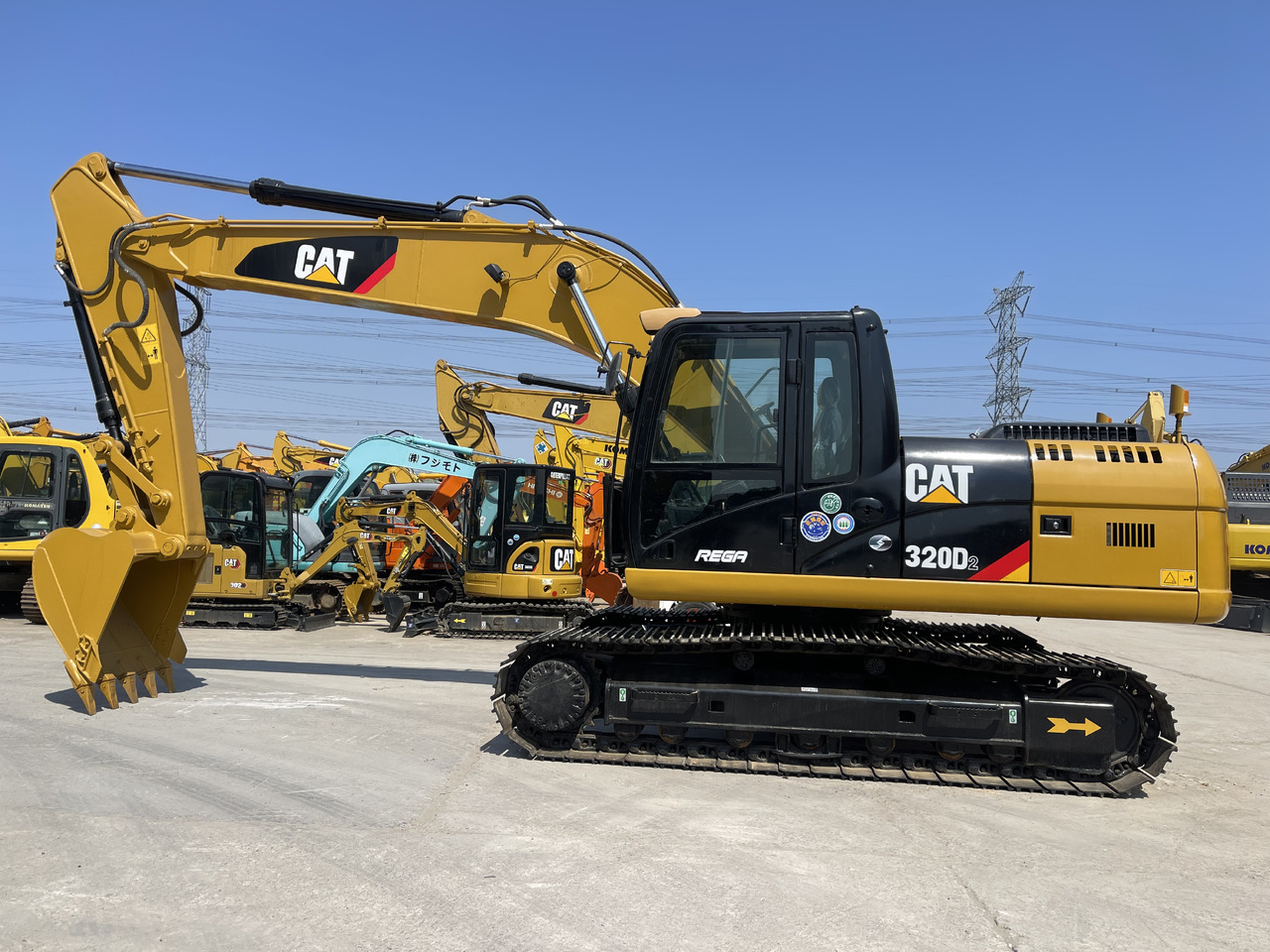 CATERPILLAR 320D2 - Kettenbagger: das Bild 1 CATERPILLAR 320D2 - Kettenbagger: das Bild 1