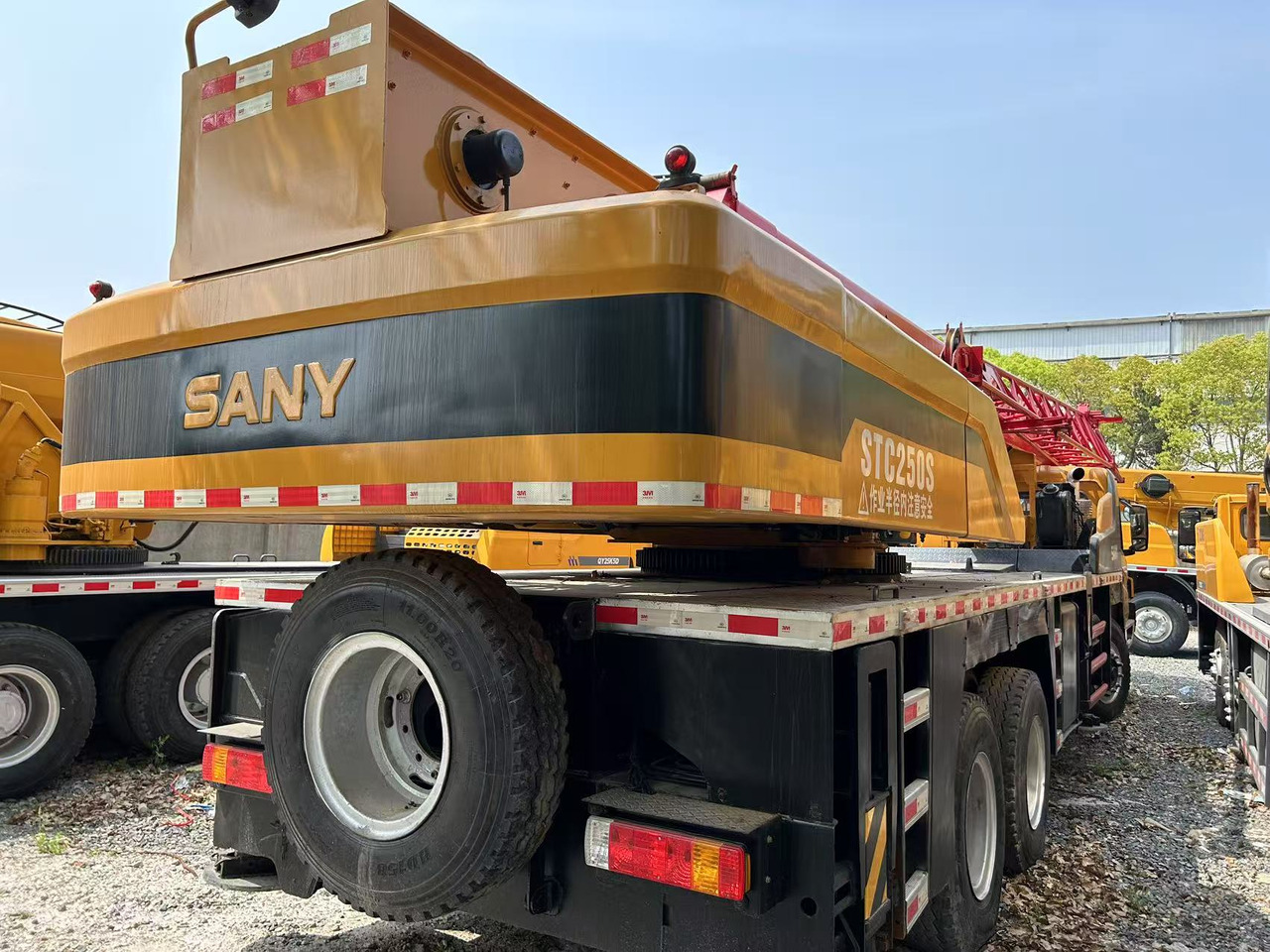 SANY STC250 STC300 STC350 STC500 STC750 25ton 30ton 35ton 50t 75t truck crane - Kran: das Bild 4 SANY STC250 STC300 STC350 STC500 STC750 25ton 30ton 35ton 50t 75t truck crane - Kran: das Bild 4