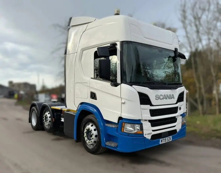 Scania P 450 - Sattelzugmaschine: das Bild 1 Scania P 450 - Sattelzugmaschine: das Bild 1