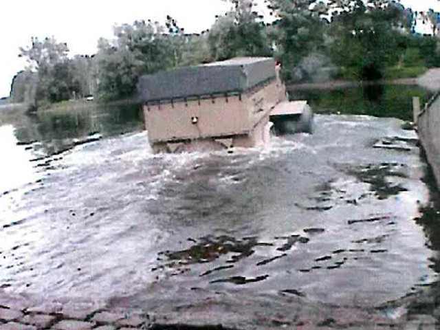 LKW EWK "BISON" (PROTOTYPE) AMPHIBIOUS MULTI PURPOSE TRUCK 4X4: das Bild 15 LKW EWK "BISON" (PROTOTYPE) AMPHIBIOUS MULTI PURPOSE TRUCK 4X4: das Bild 15