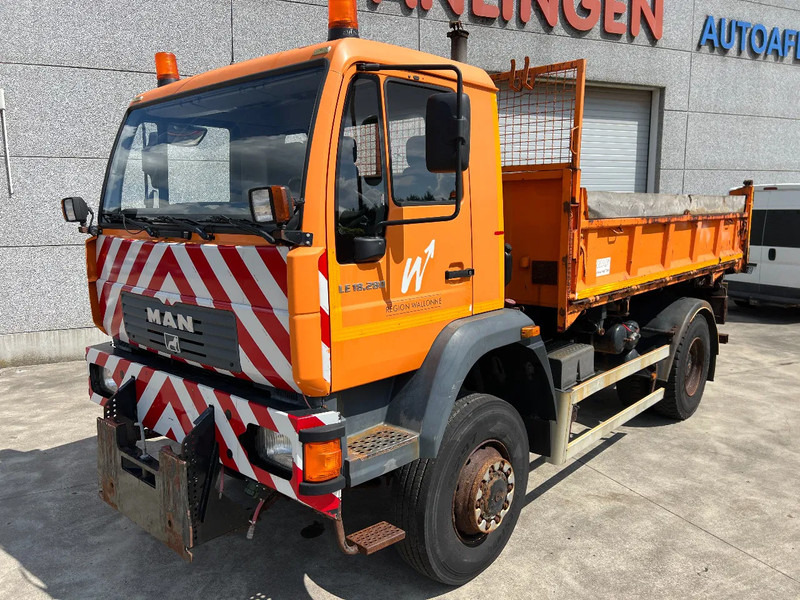 MAN LE 18.280 4x4 - Kipper: das Bild 2 MAN LE 18.280 4x4 - Kipper: das Bild 2