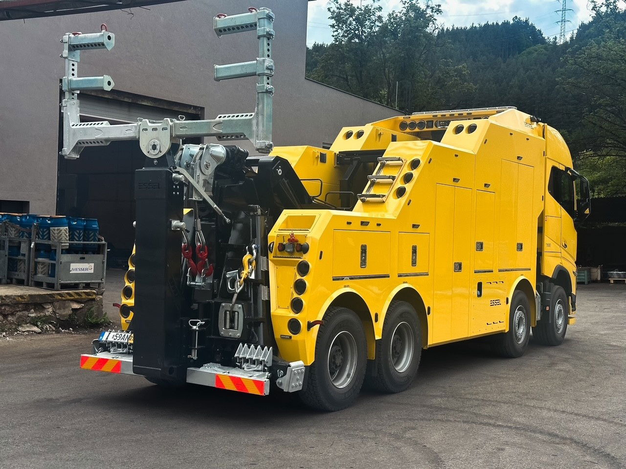 Volvo FH 16 NEW T-REX on Volvo FH16 84R 700HP E6E - Abschleppwagen: das Bild 2 Volvo FH 16 NEW T-REX on Volvo FH16 84R 700HP E6E - Abschleppwagen: das Bild 2