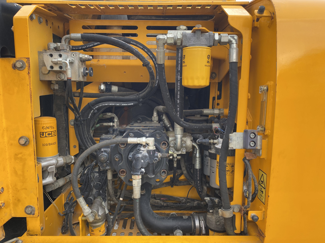 Kettenbagger JCB JS 210: das Bild 16 Kettenbagger JCB JS 210: das Bild 16