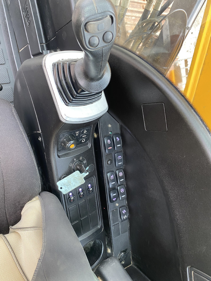 Kettenbagger JCB JS 210: das Bild 30 Kettenbagger JCB JS 210: das Bild 30