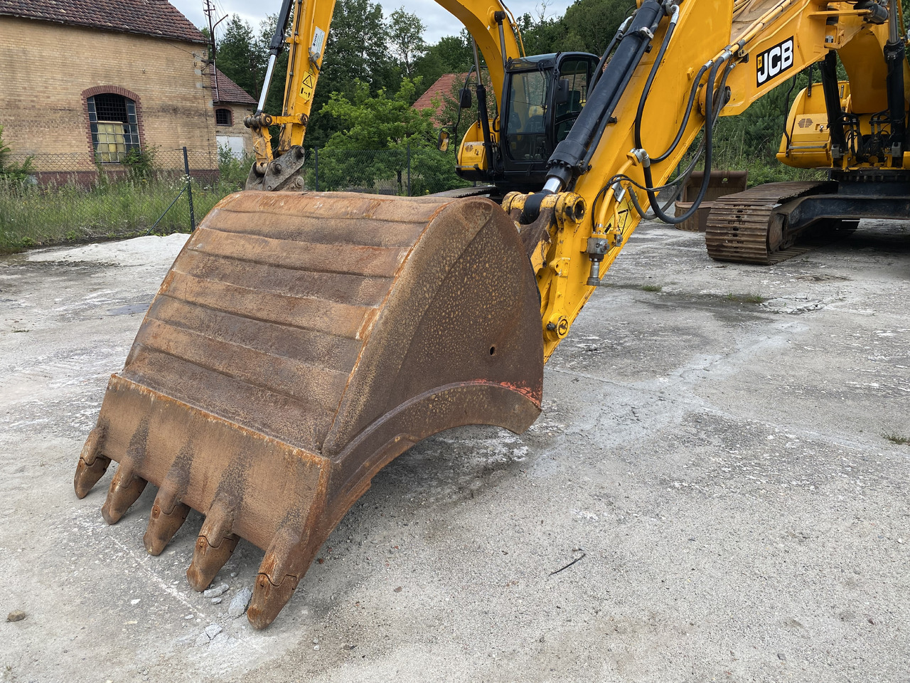 Kettenbagger JCB JS 210: das Bild 15 Kettenbagger JCB JS 210: das Bild 15
