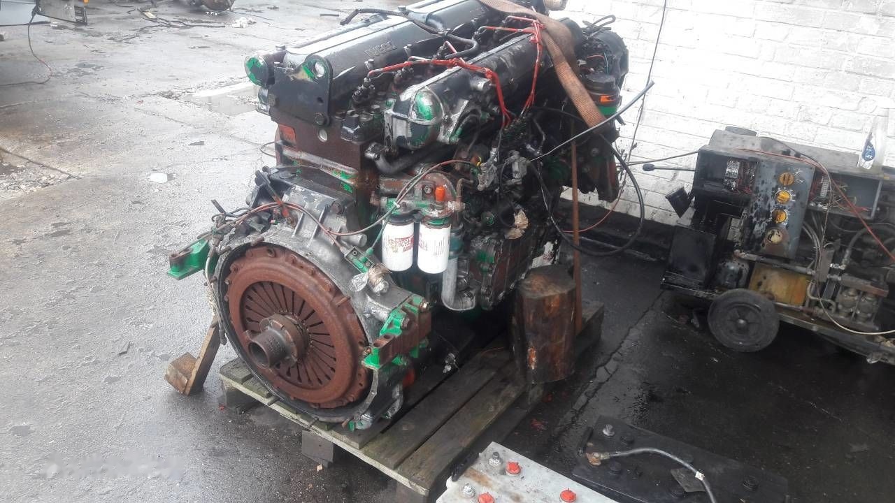 IVECO 8210.42L IVECO Magirus 420 - Motor für LKW: das Bild 2 IVECO 8210.42L IVECO Magirus 420 - Motor für LKW: das Bild 2