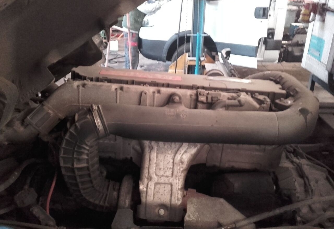 Renault DXI 7 320 E3 Renault Premium - Motor für LKW: das Bild 2 Renault DXI 7 320 E3 Renault Premium - Motor für LKW: das Bild 2