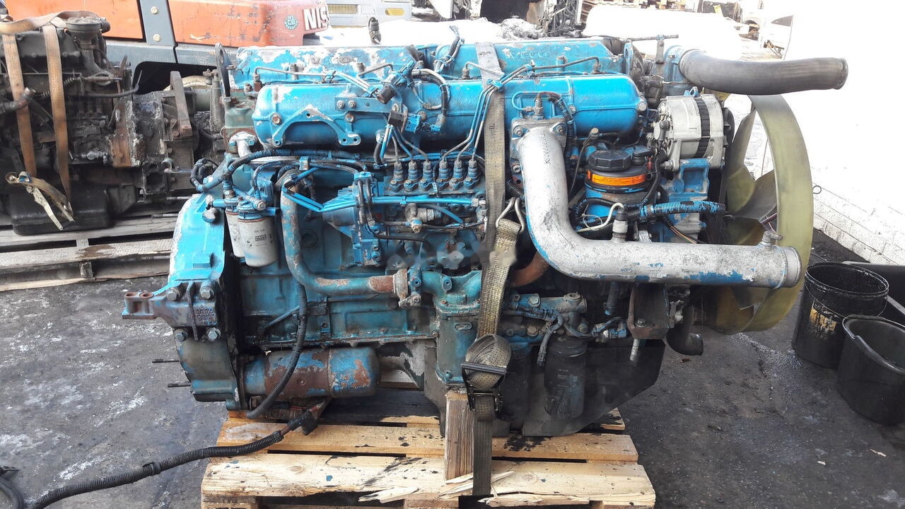 Renault Magirus 420 E2 Renault Magirus - Motor für LKW: das Bild 1 Renault Magirus 420 E2 Renault Magirus - Motor für LKW: das Bild 1
