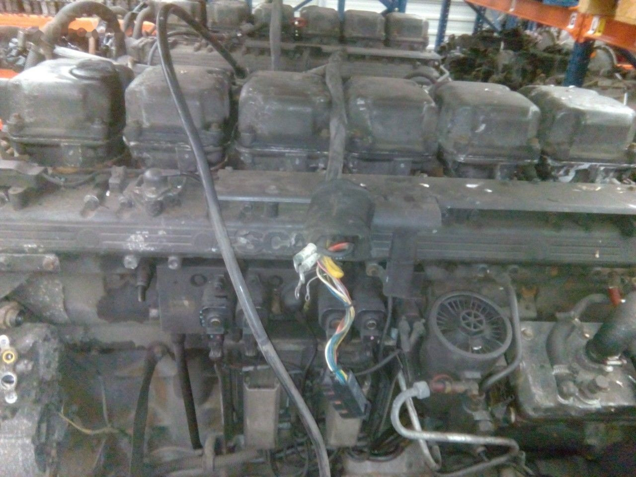Scania HPI 420 DC1203 Scania 124 - Motor für LKW: das Bild 1 Scania HPI 420 DC1203 Scania 124 - Motor für LKW: das Bild 1