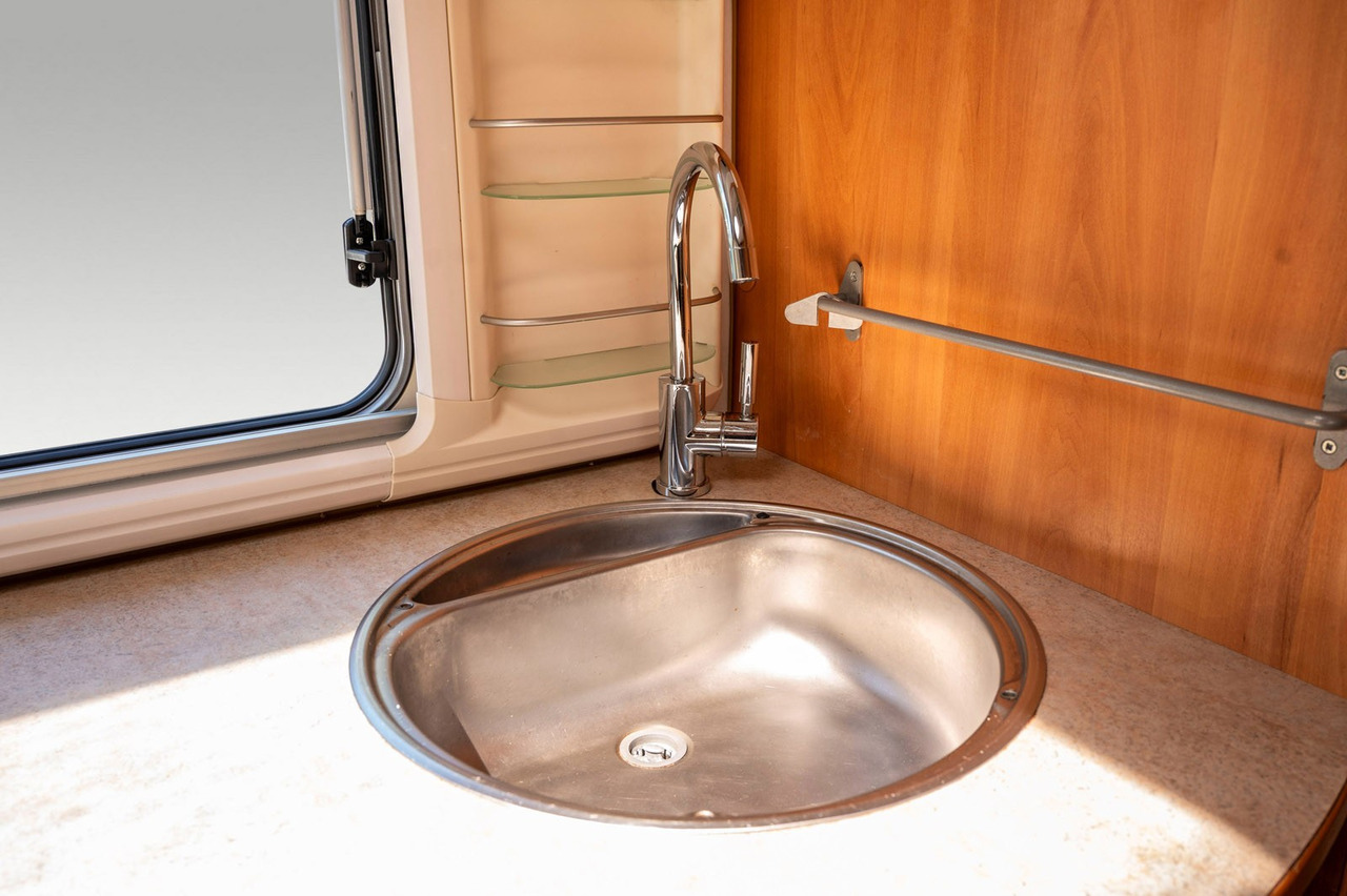 Camper Van FIAT Hymer HYMERMOBILE B614: das Bild 25