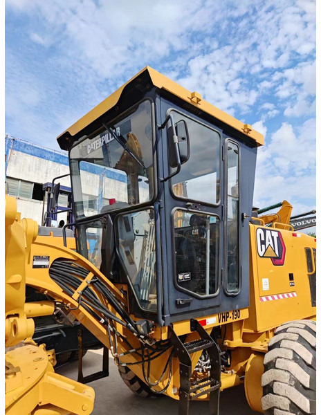 Grader Caterpillar 140K: das Bild 10