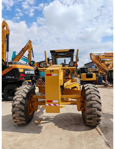 Grader Caterpillar 140K: das Bild 11