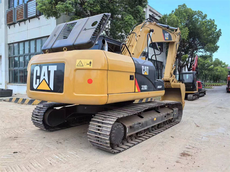 Caterpillar 320D2 - Kettenbagger: das Bild 2 Caterpillar 320D2 - Kettenbagger: das Bild 2