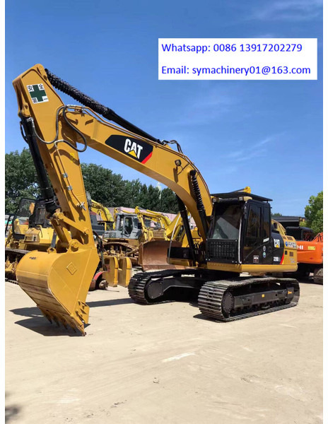 Kettenbagger Caterpillar 320D2: das Bild 1