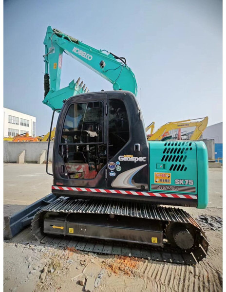 Kobelco SK75 - Minibagger: das Bild 2 Kobelco SK75 - Minibagger: das Bild 2