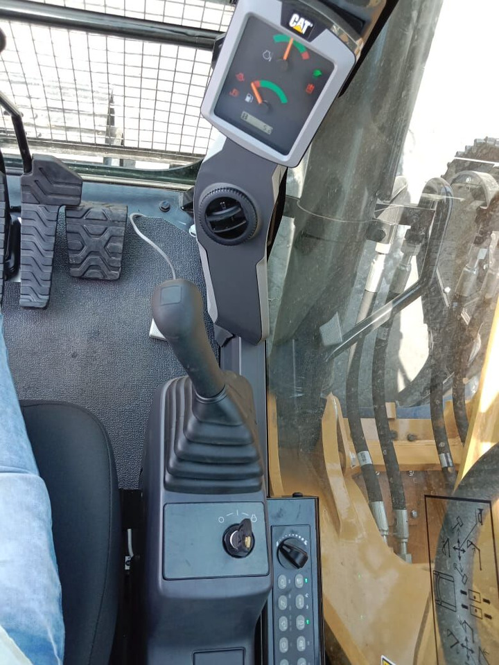 New Caterpillar 320D3GC tracked excavator - Kettenbagger: das Bild 5 New Caterpillar 320D3GC tracked excavator - Kettenbagger: das Bild 5