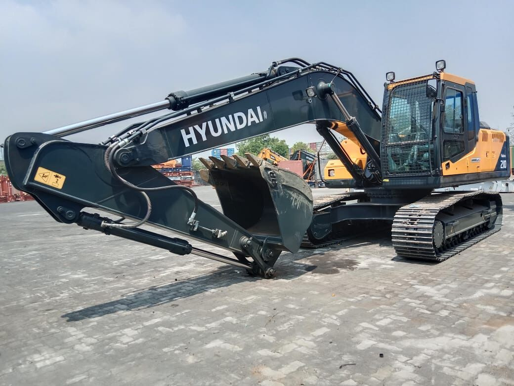 New Hyundai R210 tracked excavator - Kettenbagger: das Bild 2 New Hyundai R210 tracked excavator - Kettenbagger: das Bild 2