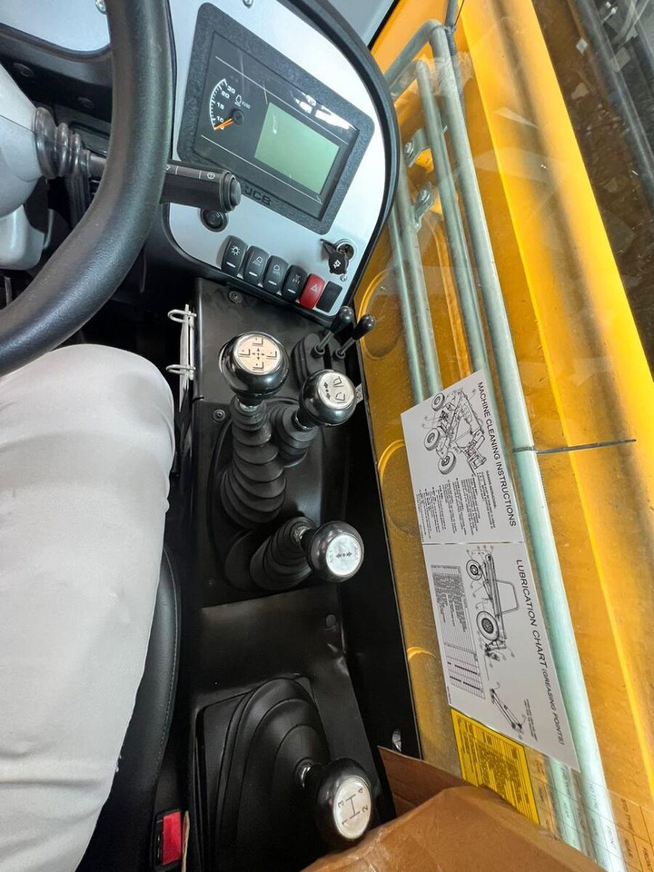 New JCB 530-110 telehandler - Teleskoplader: das Bild 2 New JCB 530-110 telehandler - Teleskoplader: das Bild 2