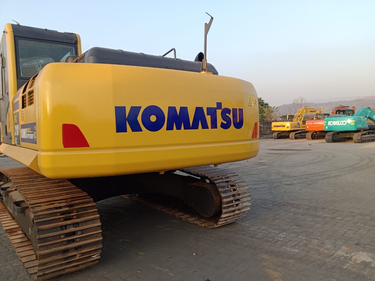 New Komatsu PC210 tracked excavator - Kettenbagger: das Bild 3 New Komatsu PC210 tracked excavator - Kettenbagger: das Bild 3