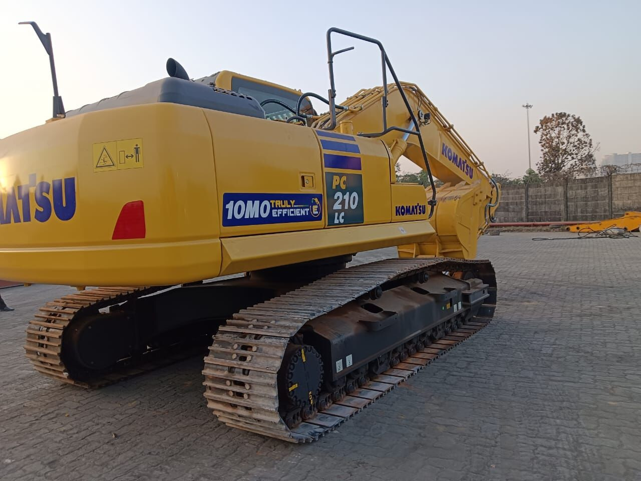 New Komatsu PC210 tracked excavator - Kettenbagger: das Bild 2 New Komatsu PC210 tracked excavator - Kettenbagger: das Bild 2