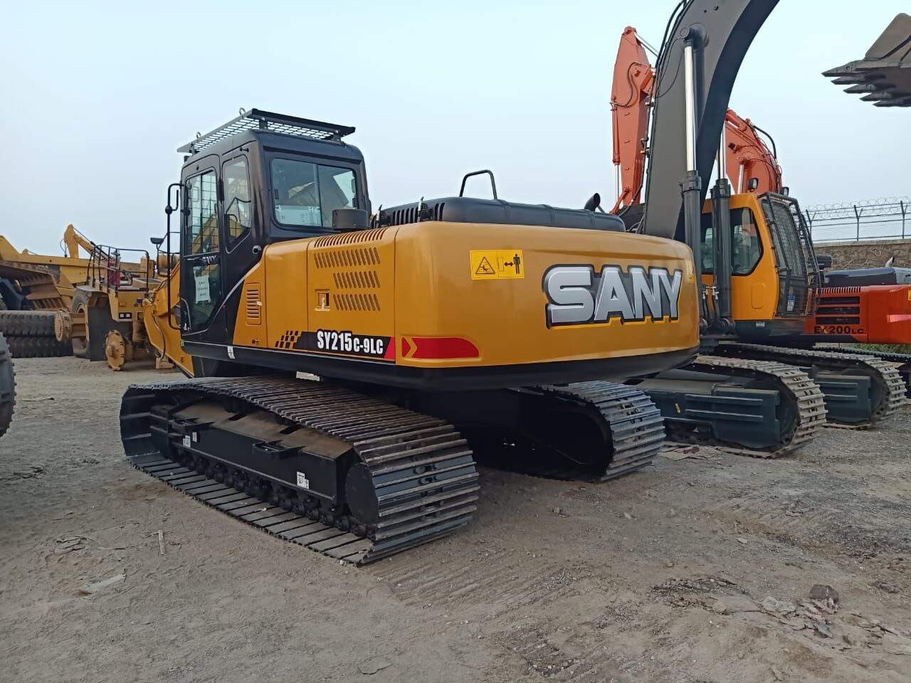 New Sany SY 215 MITSUBISHI ENGINE tracked excavator - Kettenbagger: das Bild 1 New Sany SY 215 MITSUBISHI ENGINE tracked excavator - Kettenbagger: das Bild 1