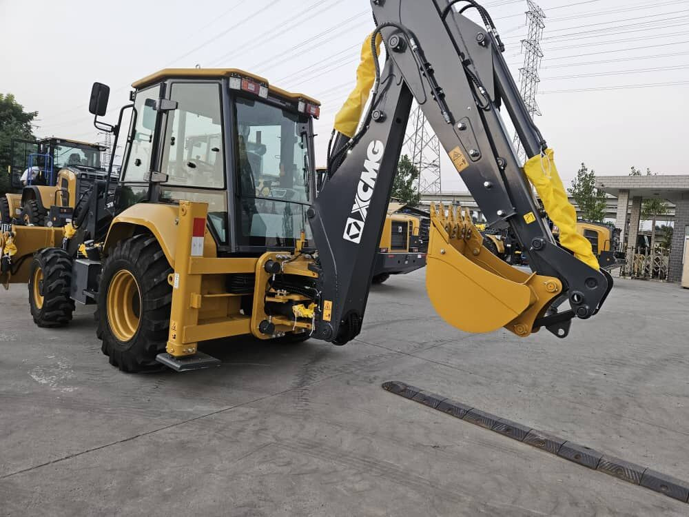 Baggerlader, Zustand - NEU New XCMG XC870HK backhoe loader: das Bild 8