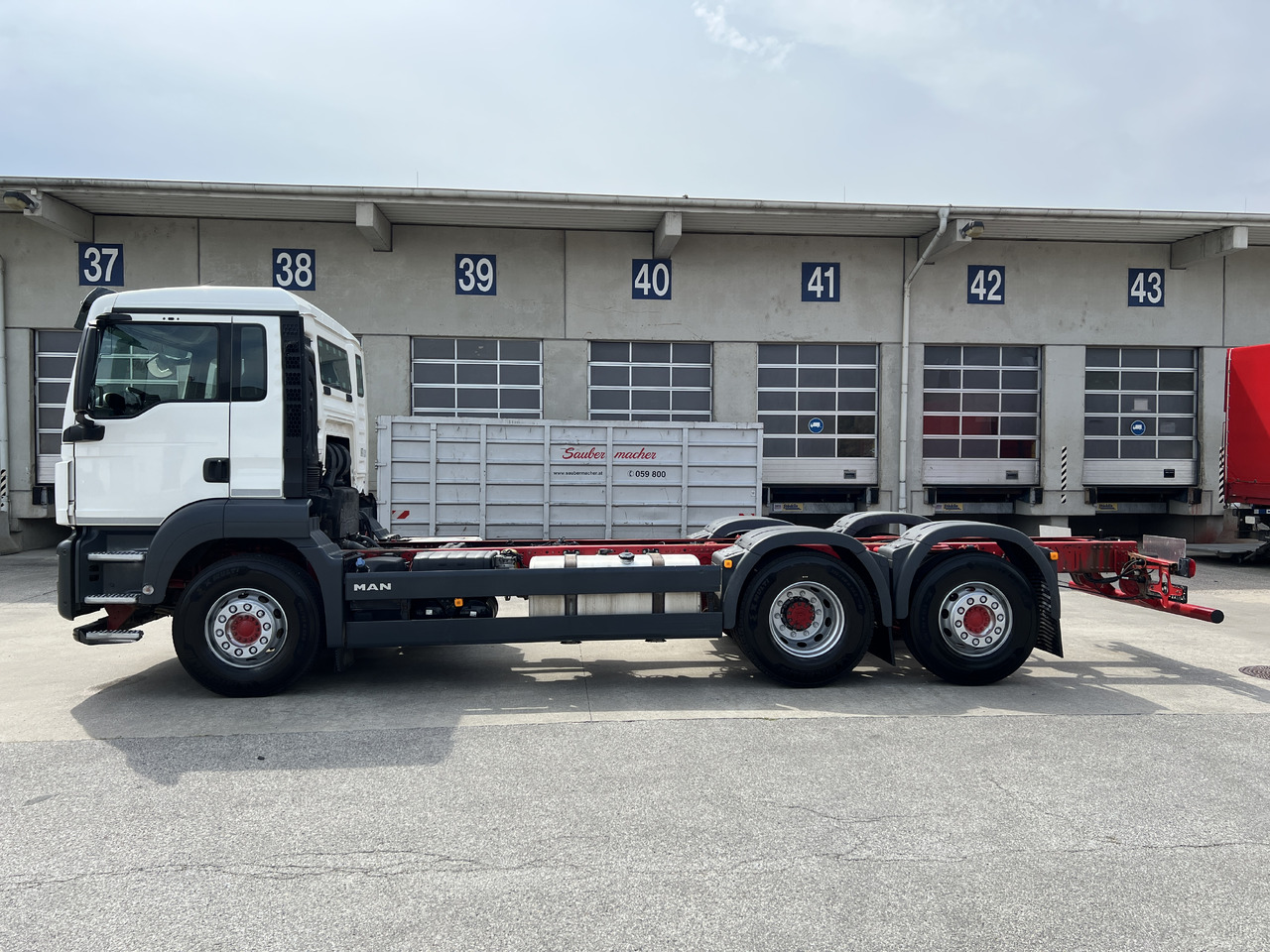 MAN TGS 26 510 Lenk-Liftachse | Retarder | Klima - Fahrgestell LKW: das Bild 4 MAN TGS 26 510 Lenk-Liftachse | Retarder | Klima - Fahrgestell LKW: das Bild 4