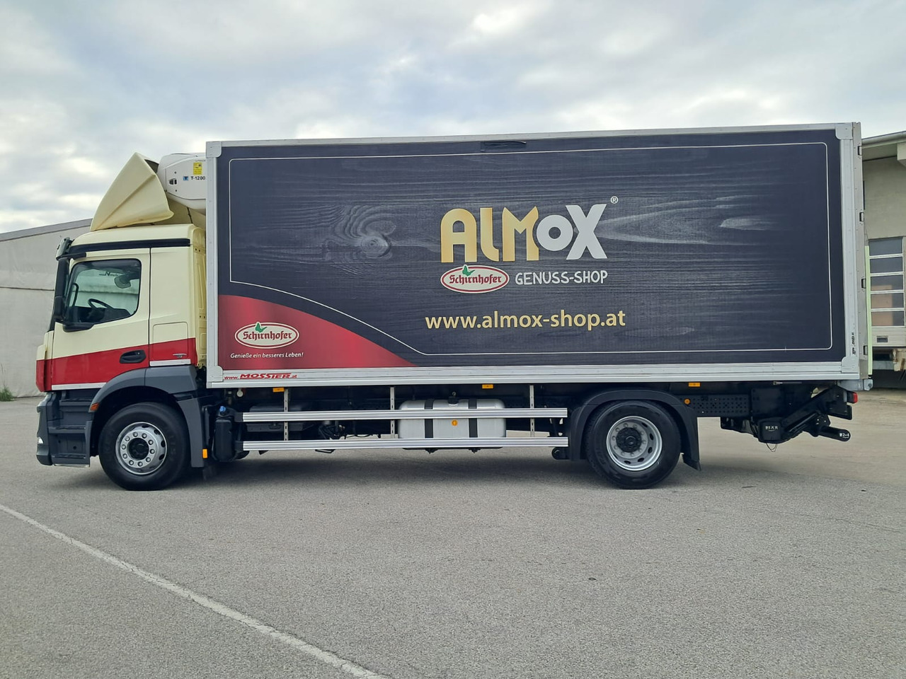 MERCEDES-BENZ Antos 1833 Kühlkoffer LBW | Standheizung | Euro 6 - Kühlkoffer LKW: das Bild 4 MERCEDES-BENZ Antos 1833 Kühlkoffer LBW | Standheizung | Euro 6 - Kühlkoffer LKW: das Bild 4