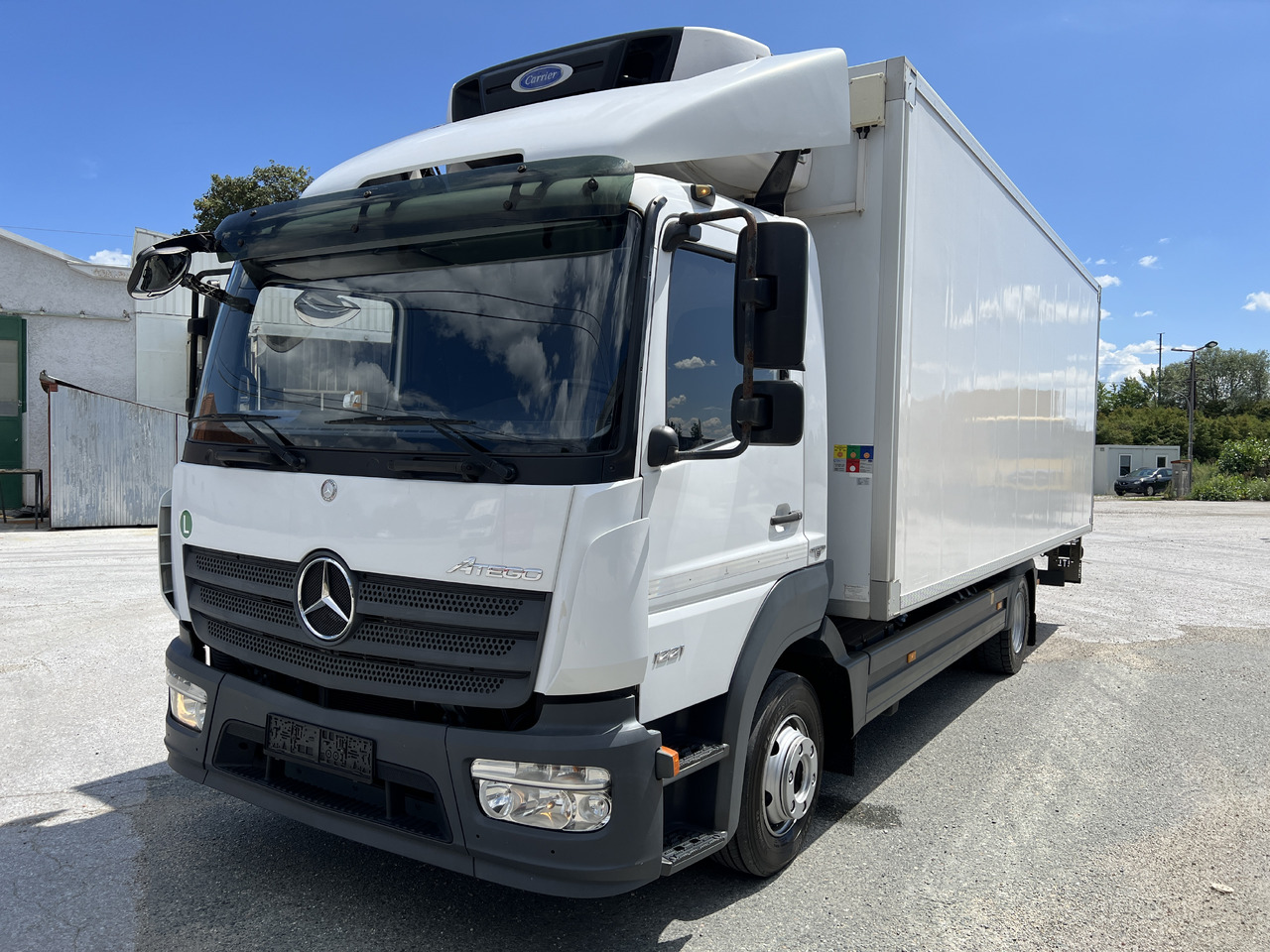 MERCEDES-BENZ Mercedes-Benz Atego 1221 Kühlkoffer mit LBW | EZ 2016 | | Klima | Tempomat | Diff. Hinterachse - Kühlkoffer LKW: das Bild 1 MERCEDES-BENZ Mercedes-Benz Atego 1221 Kühlkoffer mit LBW | EZ 2016 | | Klima | Tempomat | Diff. Hinterachse - Kühlkoffer LKW: das Bild 1