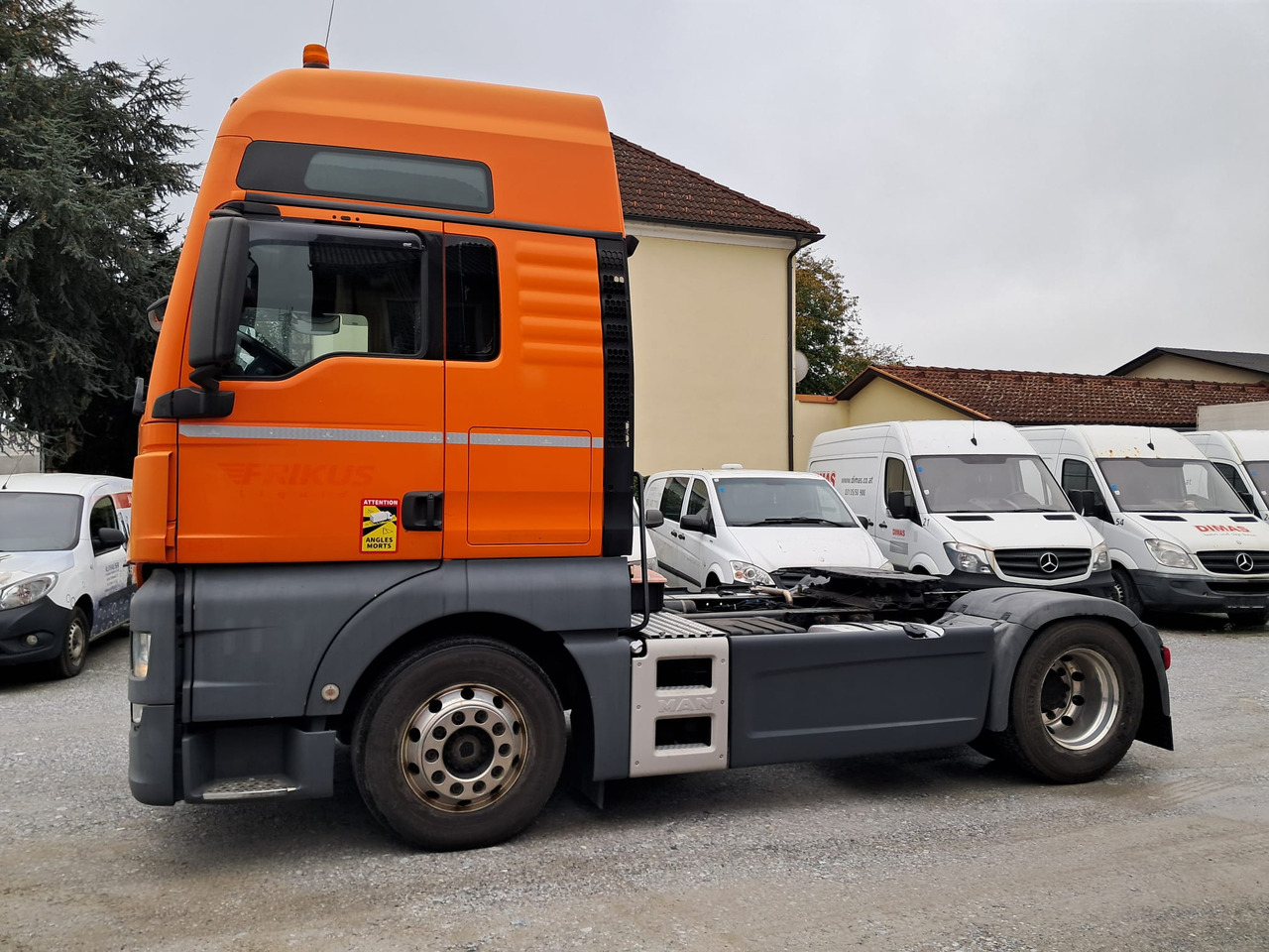 MAN TGX 18.460 ADR | Retarder | Standklima | ASR - Sattelzugmaschine: das Bild 3 MAN TGX 18.460 ADR | Retarder | Standklima | ASR - Sattelzugmaschine: das Bild 3