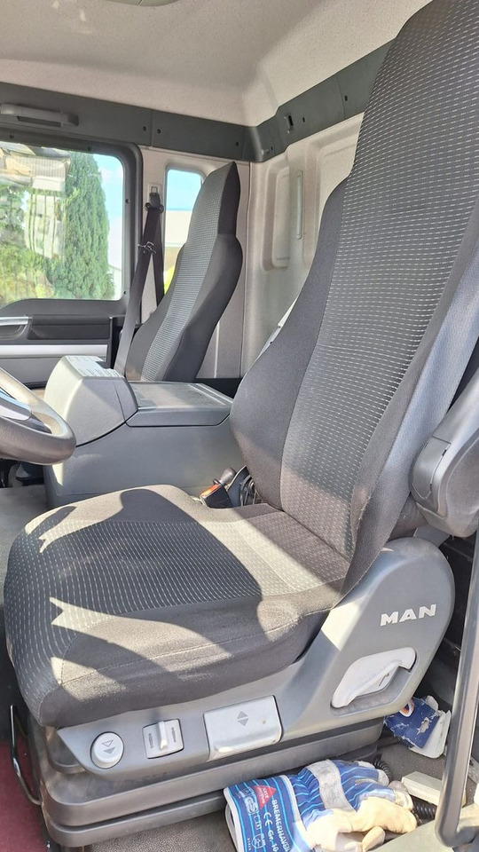 Plane LKW MAN 18320    Top Zustand Klima: das Bild 6