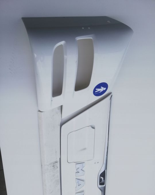 ATRAPA GRILL MASKA MAN NEOPLAN AUTOBUS - Motorhaube für Bus: das Bild 2 ATRAPA GRILL MASKA MAN NEOPLAN AUTOBUS - Motorhaube für Bus: das Bild 2