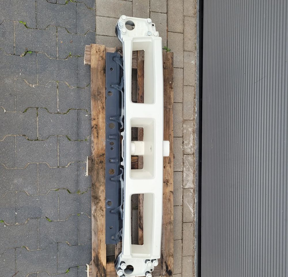 BELKA ZDERZAK VOLVO FMX ORYGINAŁ 21718915 CHWALIM116 - Karosserie und Außen für LKW: das Bild 1 BELKA ZDERZAK VOLVO FMX ORYGINAŁ 21718915 CHWALIM116 - Karosserie und Außen für LKW: das Bild 1