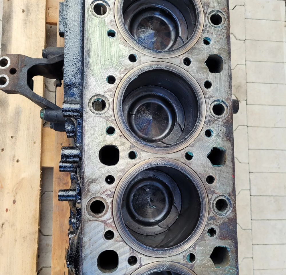 BLOK SILNIKA MERCEDES ACTROS MP4 EURO6 R471 09 - Motor für LKW: das Bild 4 BLOK SILNIKA MERCEDES ACTROS MP4 EURO6 R471 09 - Motor für LKW: das Bild 4