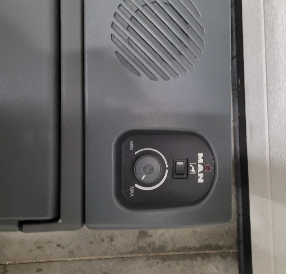 LODÓWKA MAN TGX TGS TGM TGL SPRAWNA GW. CHWALIM116 - Ersatzteile für LKW: das Bild 5 LODÓWKA MAN TGX TGS TGM TGL SPRAWNA GW. CHWALIM116 - Ersatzteile für LKW: das Bild 5