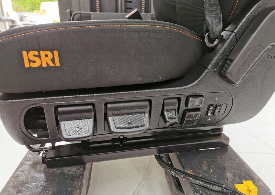 FOTEL KIEROWCY AUTOBUS MAN NEOPLAN ISRI - Sitz für Bus: das Bild 5 FOTEL KIEROWCY AUTOBUS MAN NEOPLAN ISRI - Sitz für Bus: das Bild 5