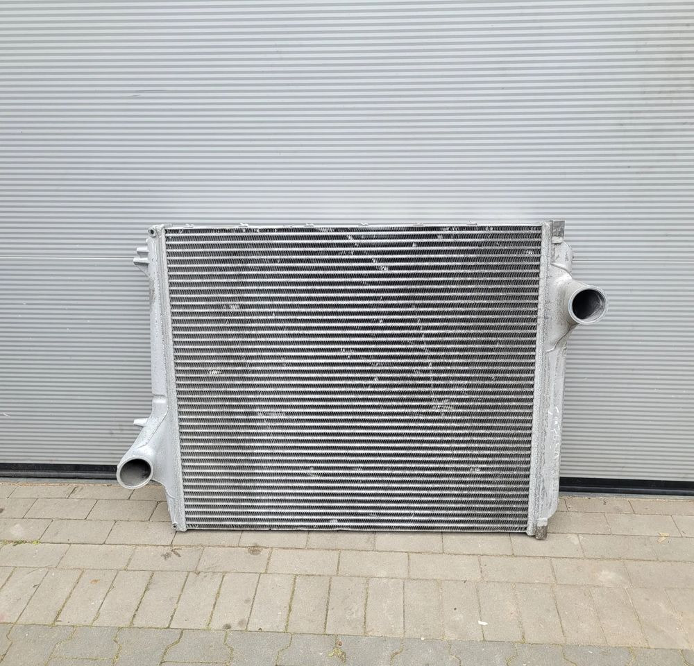 INTERCOOLER RENAULT GAMA T ORYGINAL SZCZELNA 7421892738 CHWALIM116 - Interkühler für LKW: das Bild 1 INTERCOOLER RENAULT GAMA T ORYGINAL SZCZELNA 7421892738 CHWALIM116 - Interkühler für LKW: das Bild 1