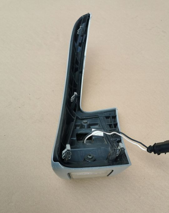 KIERUNKOWSKAZ VOLVO FMX 82462031 LH - Blinkleuchte für LKW: das Bild 2 KIERUNKOWSKAZ VOLVO FMX 82462031 LH - Blinkleuchte für LKW: das Bild 2