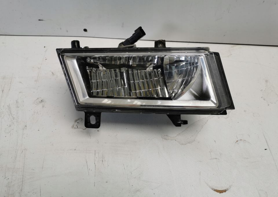 LAMPA HALOGEN SCANIA OM 2552715 - Hauptscheinwerfer für LKW: das Bild 1 LAMPA HALOGEN SCANIA OM 2552715 - Hauptscheinwerfer für LKW: das Bild 1
