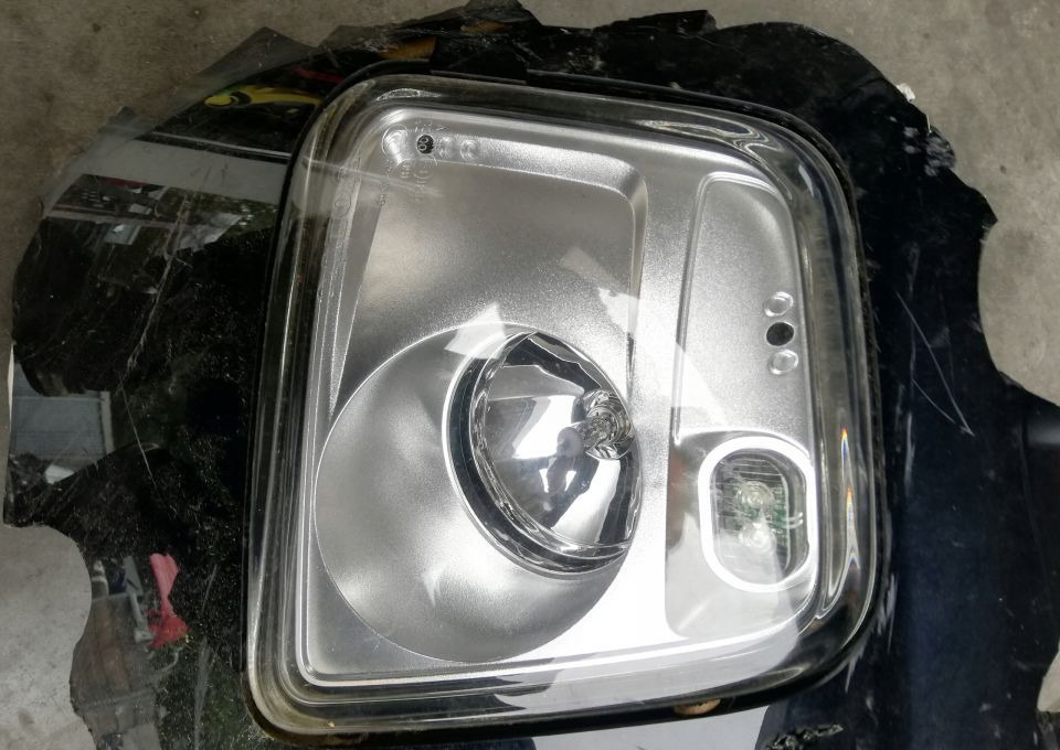 LAMPA HALOGEN VOLVO FH4 FH 4 FM RH ORYGINAŁ - Hauptscheinwerfer für LKW: das Bild 1 LAMPA HALOGEN VOLVO FH4 FH 4 FM RH ORYGINAŁ - Hauptscheinwerfer für LKW: das Bild 1
