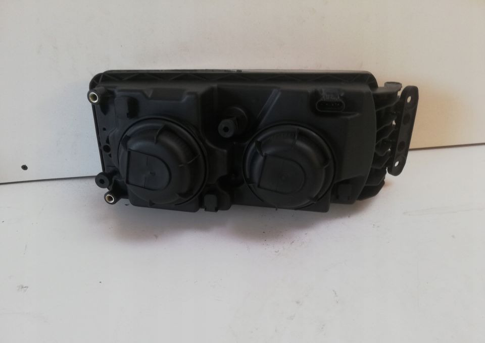 LAMPA IVECO EUROCARGO STRALIS NOWA LIFT LEWA - Hauptscheinwerfer für LKW: das Bild 2 LAMPA IVECO EUROCARGO STRALIS NOWA LIFT LEWA - Hauptscheinwerfer für LKW: das Bild 2