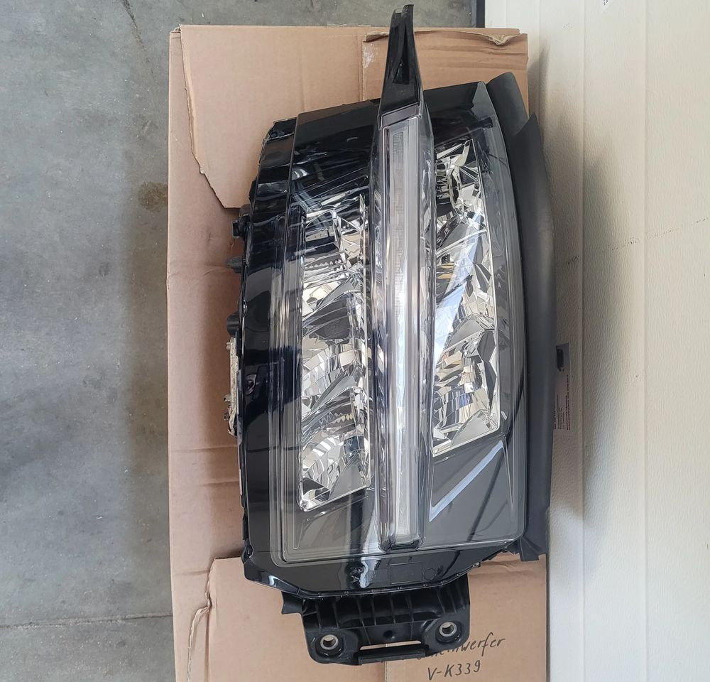 LAMPA LED RENAULT RANGE T GAMA EVO ORYGINAŁ RH L351645 CHWALIM116 - Karosserie und Außen für LKW: das Bild 1 LAMPA LED RENAULT RANGE T GAMA EVO ORYGINAŁ RH L351645 CHWALIM116 - Karosserie und Außen für LKW: das Bild 1