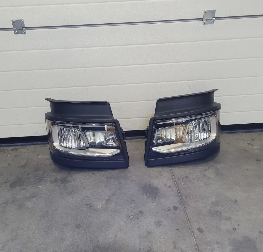 LAMPA LED SCANIA R NGT 2655849 2655848 RH/LH CHWALIM116 - Lichter/ Leuchten für LKW: das Bild 1 LAMPA LED SCANIA R NGT 2655849 2655848 RH/LH CHWALIM116 - Lichter/ Leuchten für LKW: das Bild 1