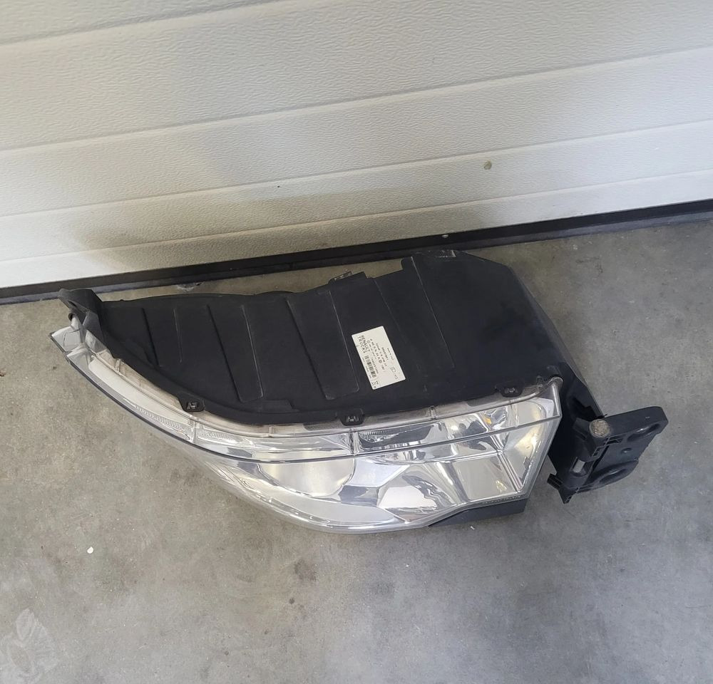 LAMPA LEWA RANGE T RENAULT LED OM 7482251329 - Lichter/ Leuchten für LKW: das Bild 2 LAMPA LEWA RANGE T RENAULT LED OM 7482251329 - Lichter/ Leuchten für LKW: das Bild 2