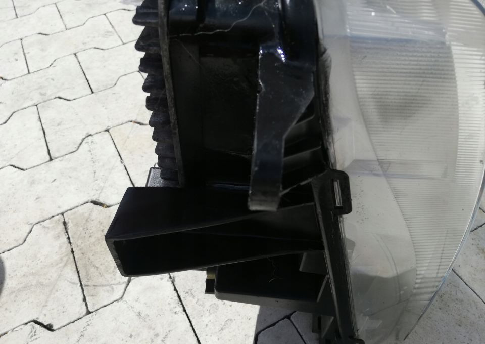 LAMPA VOLVO FH4 FH 4 FM RH ORYGINAŁ - Hauptscheinwerfer für LKW: das Bild 4 LAMPA VOLVO FH4 FH 4 FM RH ORYGINAŁ - Hauptscheinwerfer für LKW: das Bild 4