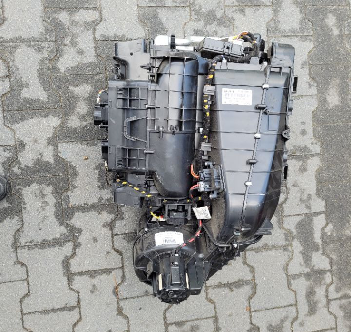 NAGRZEWNICA RENAUL RANGE T GAMA OM 7484553426/02 - Kühlsystem für LKW: das Bild 3 NAGRZEWNICA RENAUL RANGE T GAMA OM 7484553426/02 - Kühlsystem für LKW: das Bild 3
