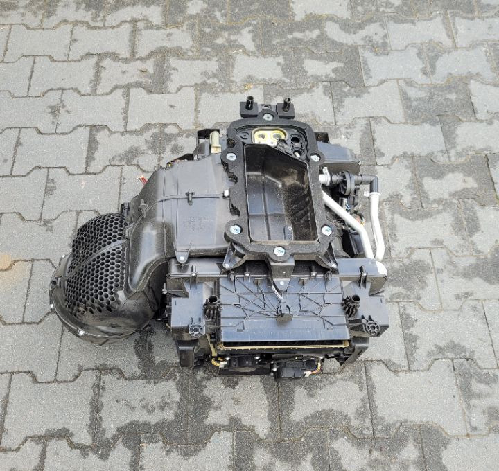 NAGRZEWNICA RENAUL RANGE T GAMA OM 7484553426/02 - Kühlsystem für LKW: das Bild 1 NAGRZEWNICA RENAUL RANGE T GAMA OM 7484553426/02 - Kühlsystem für LKW: das Bild 1