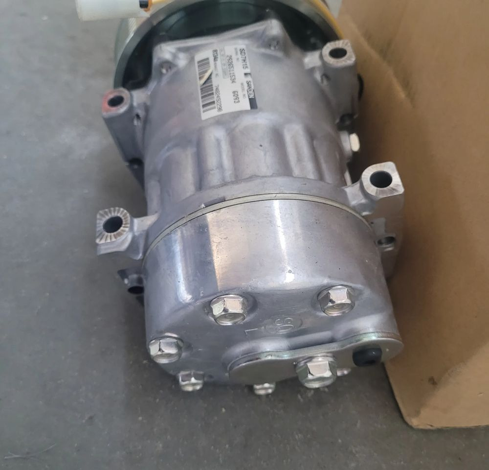 POMPA KLIMATYZACJI RENAULT RANGE T GAMA ORYGINAŁ NOWA CHWALIM116 7482492298 - Kühlsystem für LKW: das Bild 3 POMPA KLIMATYZACJI RENAULT RANGE T GAMA ORYGINAŁ NOWA CHWALIM116 7482492298 - Kühlsystem für LKW: das Bild 3